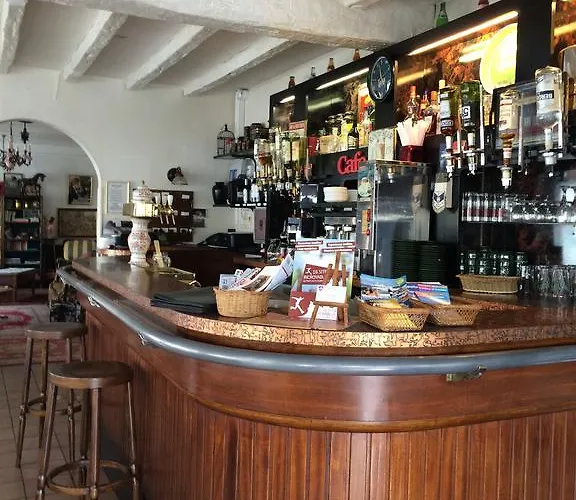 Otel Le Sympatic Royan