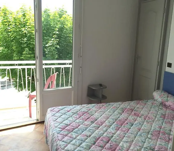 Otel Le Sympatic *